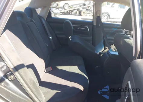 2015 Nissan Altima 2.5 S z USA, uszkodzony, nr VIN 1N4AL3AP9FC585392